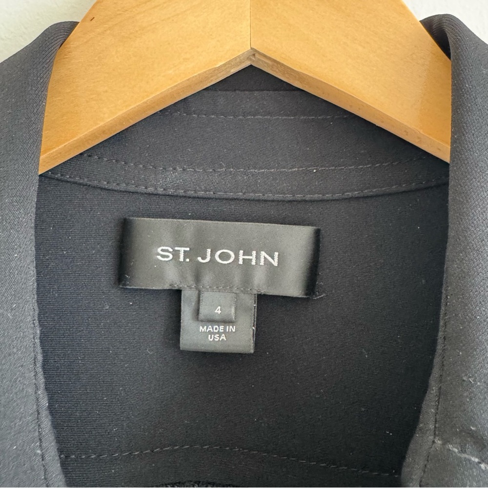 St. John Collection | Black Bouclé Knit Jacket ~ US 4 - Picture 8 of 10